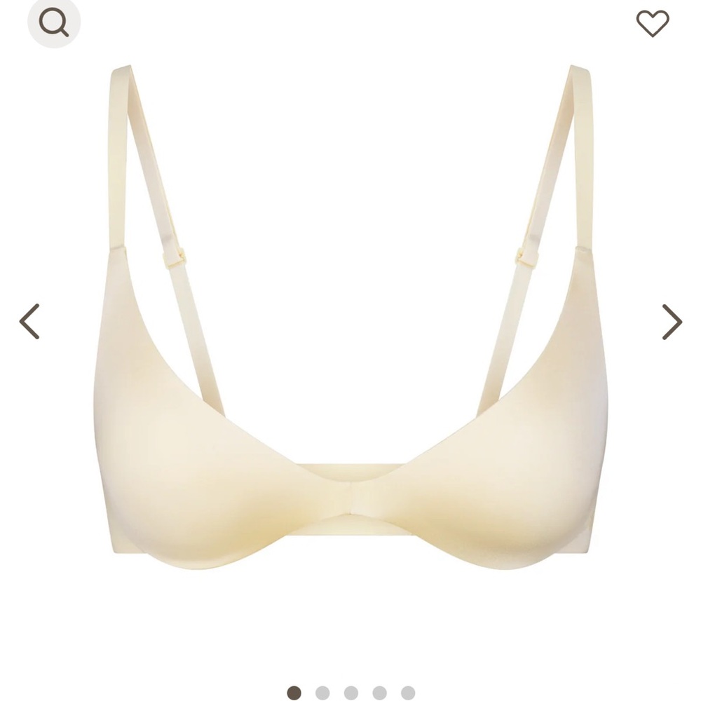 SKIMS Wireless Form Super Push Up Bra